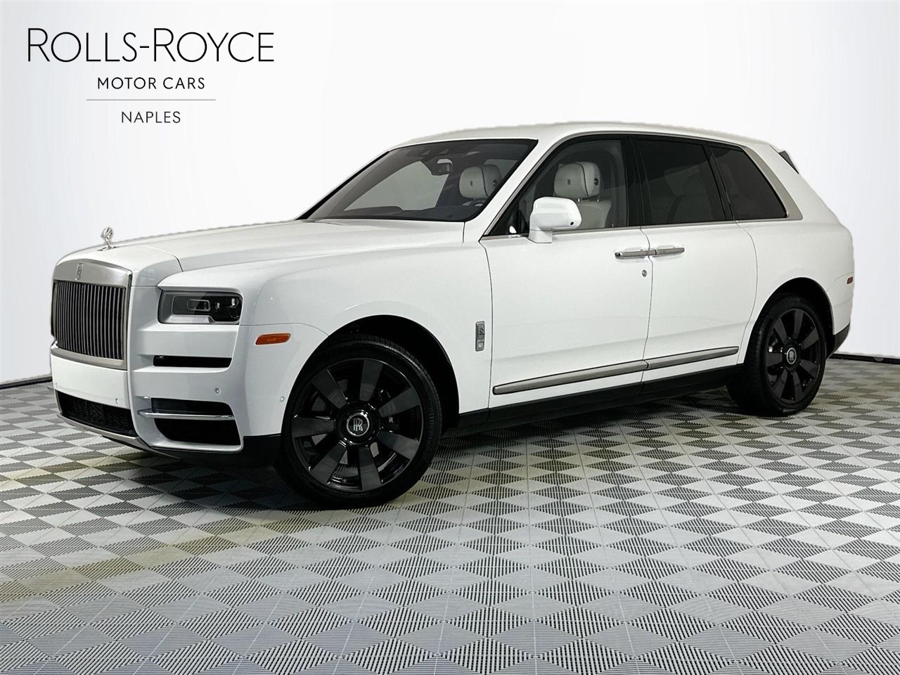 used 2020 Rolls-Royce Cullinan car, priced at $264,999
