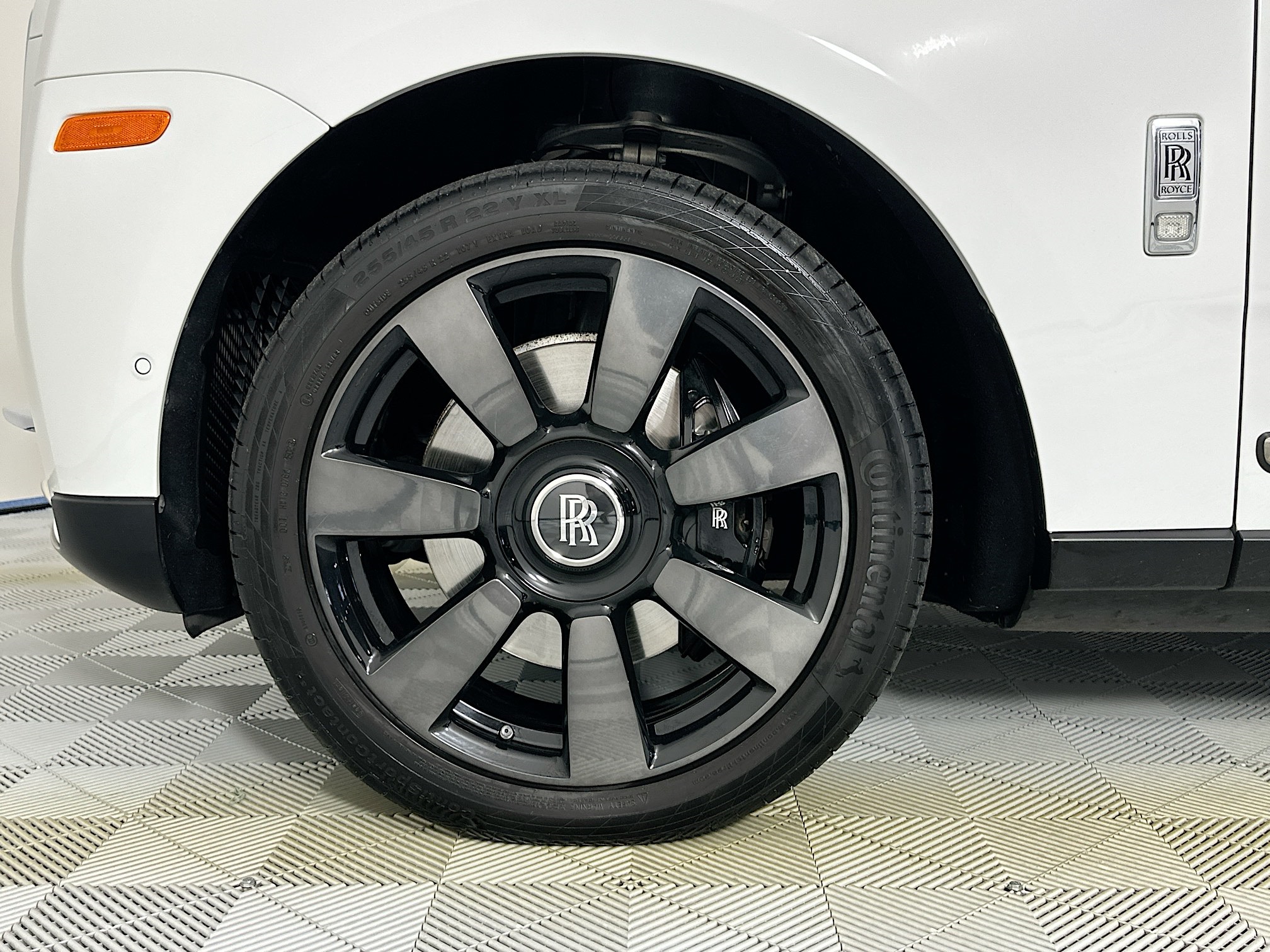 used 2020 Rolls-Royce Cullinan car, priced at $264,999
