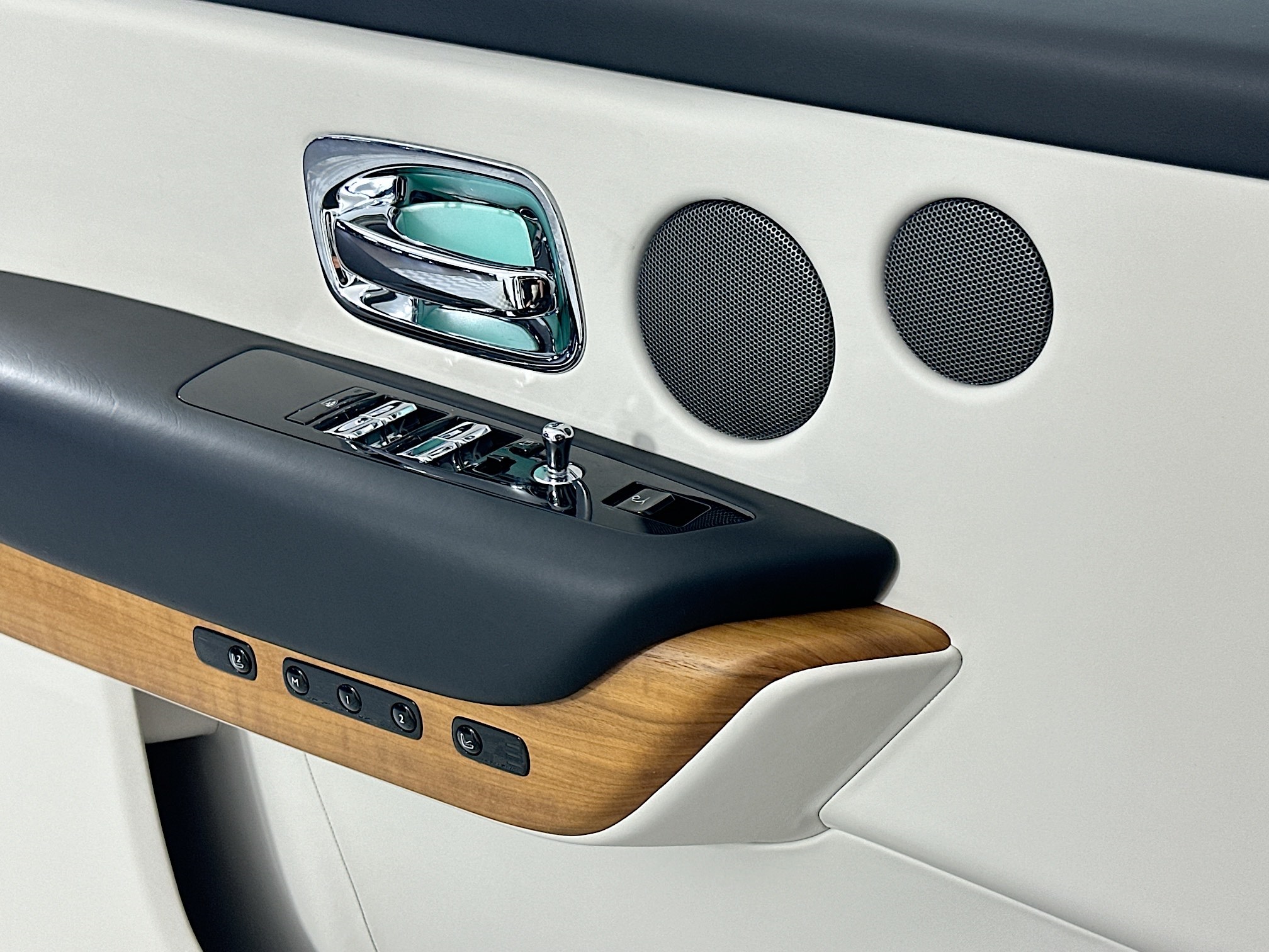 used 2020 Rolls-Royce Cullinan car, priced at $264,999