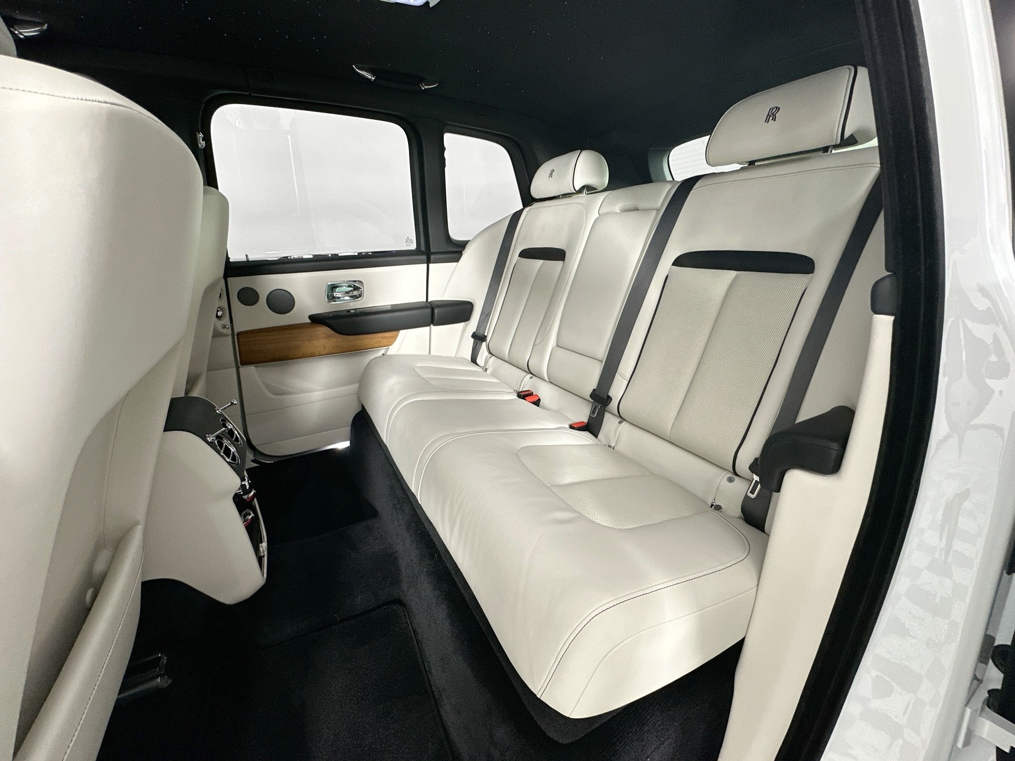 used 2020 Rolls-Royce Cullinan car, priced at $264,999