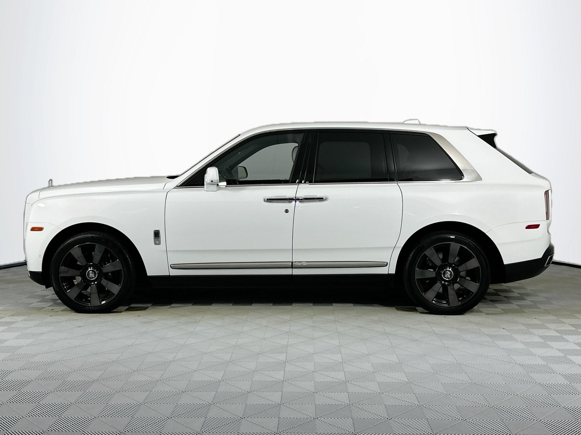 used 2020 Rolls-Royce Cullinan car, priced at $264,999