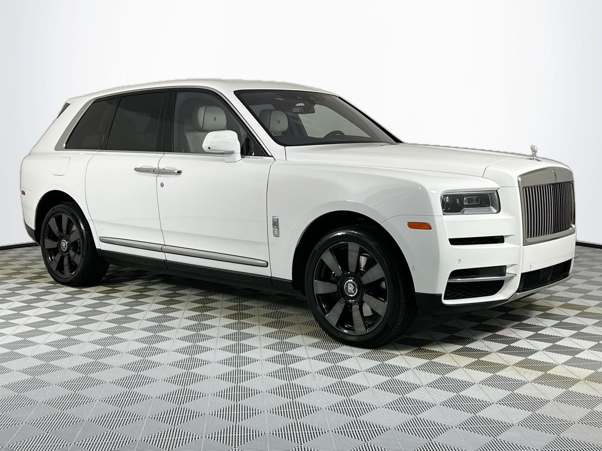 used 2020 Rolls-Royce Cullinan car, priced at $264,999