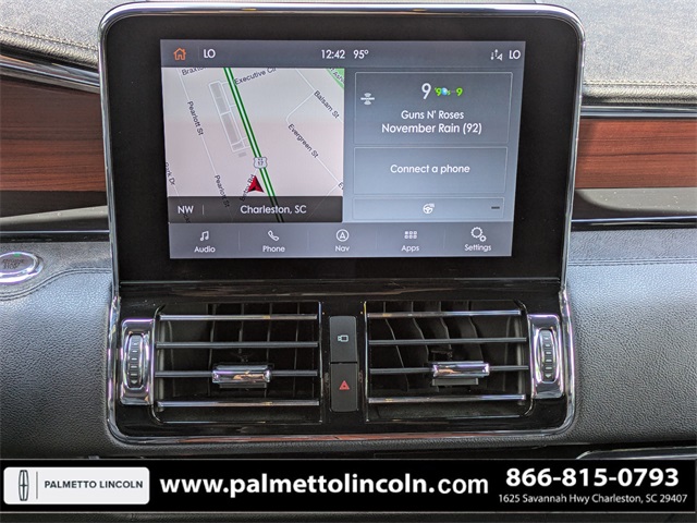 used 2021 Lincoln Navigator car, priced at $38,387