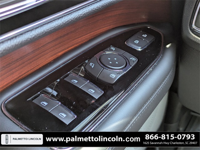 used 2021 Lincoln Navigator car, priced at $38,387