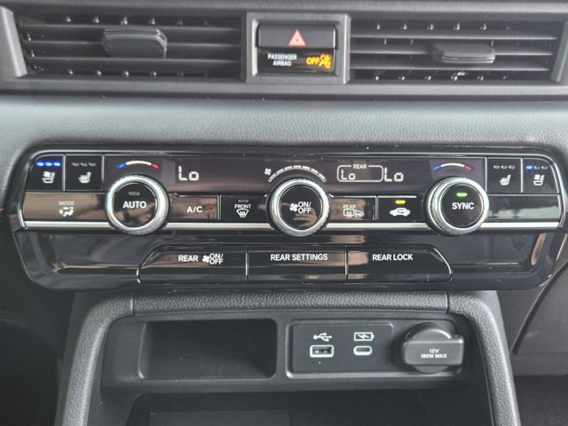 used 2025 Honda Pilot car, priced at $51,900