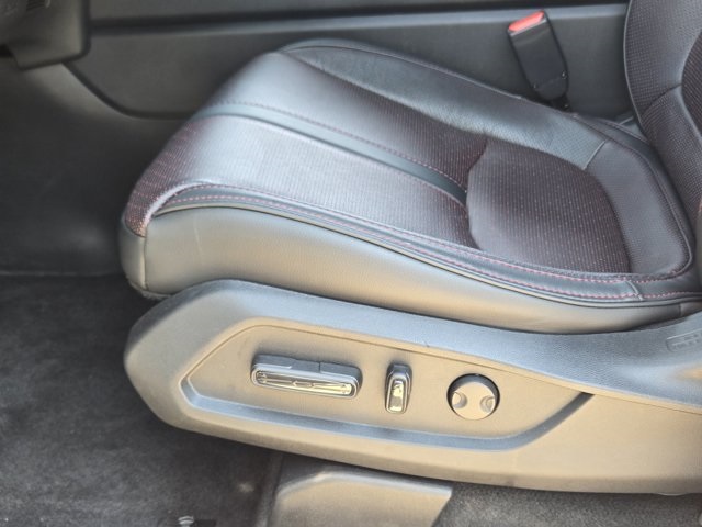 used 2025 Honda Pilot car, priced at $51,900
