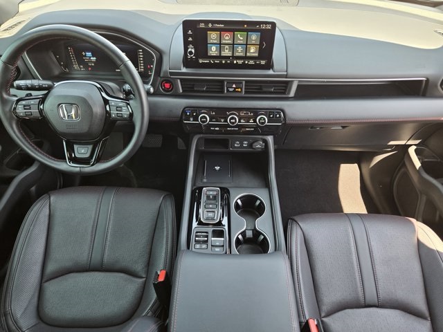 used 2025 Honda Pilot car, priced at $51,900