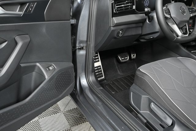 new 2025 Volkswagen Jetta car, priced at $27,016