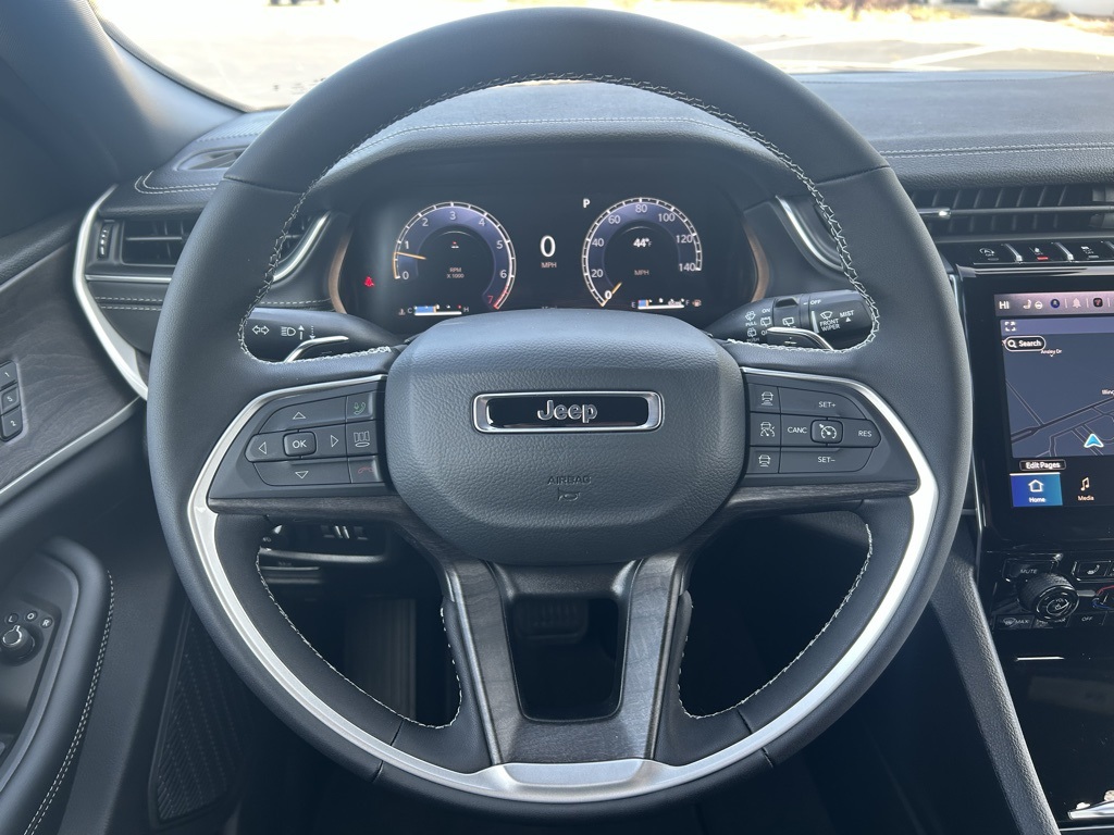 new 2025 Jeep Grand Cherokee car, priced at $51,485