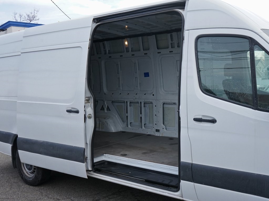 used 2022 Mercedes-Benz Sprinter 2500 car, priced at $25,995