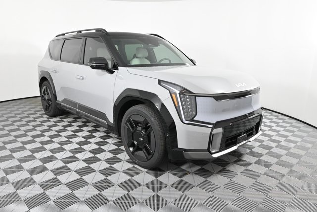 new 2026 Kia EV9 car, priced at $72,450