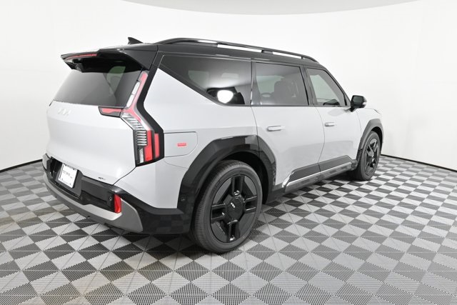 new 2026 Kia EV9 car, priced at $72,450