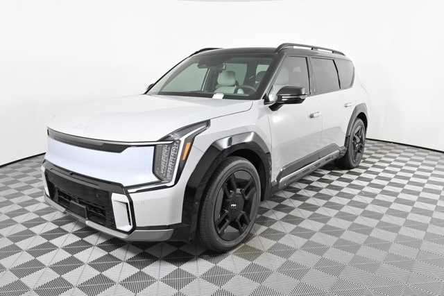 new 2026 Kia EV9 car, priced at $72,450