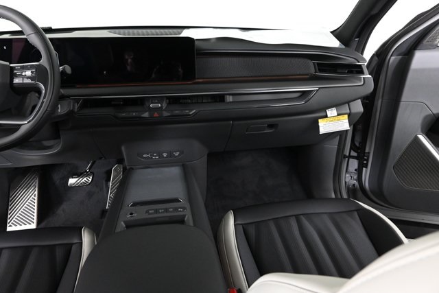 new 2026 Kia EV9 car, priced at $72,450