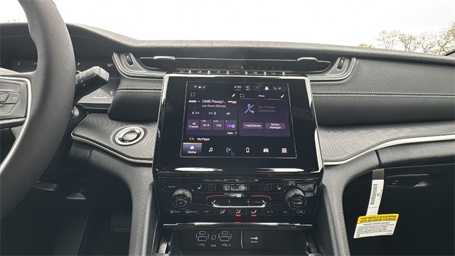 new 2025 Jeep Grand Cherokee car, priced at $42,848