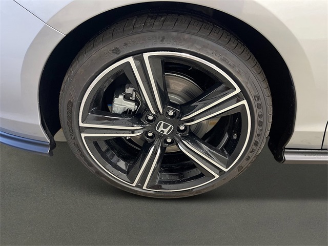 new 2025 Honda Accord Hybrid car, priced at $33,655