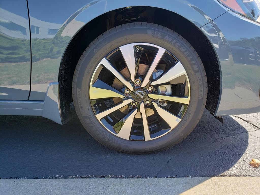 new 2025 Nissan Sentra car, priced at $25,094