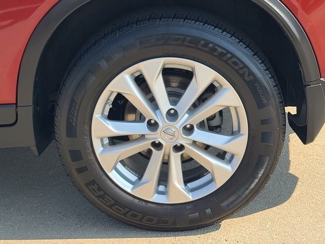 used 2015 Nissan Rogue car, priced at $11,700