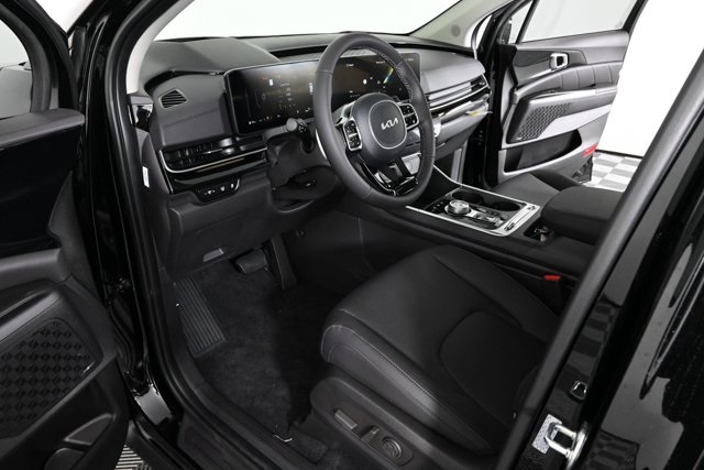 new 2026 Kia Carnival Hybrid car, priced at $56,105
