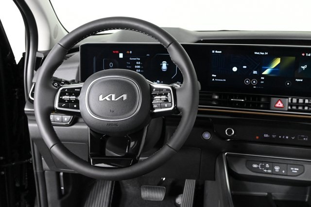 new 2026 Kia Carnival Hybrid car, priced at $56,105