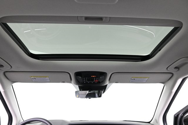 new 2026 Kia Carnival Hybrid car, priced at $56,105