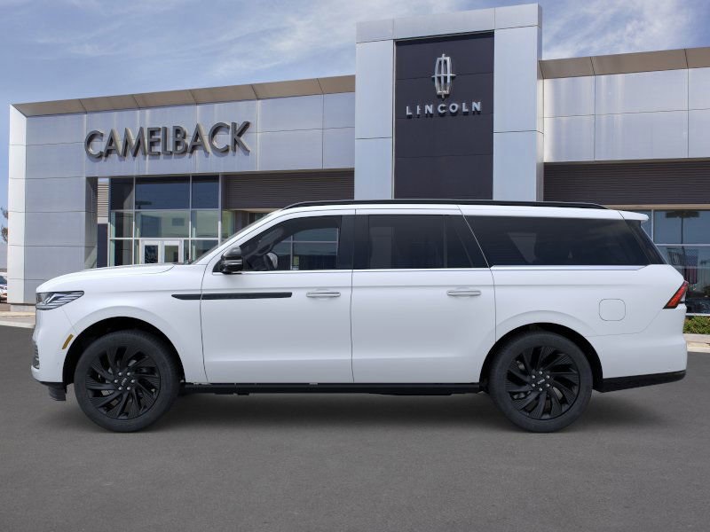 new 2025 Lincoln Navigator car, priced at $112,050