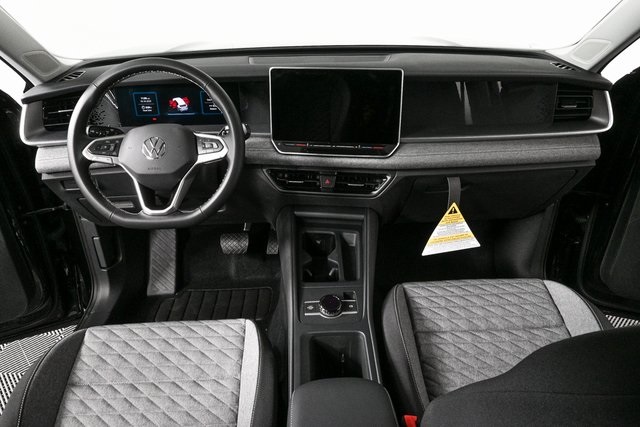 new 2025 Volkswagen Tiguan car, priced at $33,724