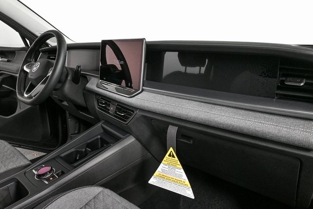 new 2025 Volkswagen Tiguan car, priced at $33,724