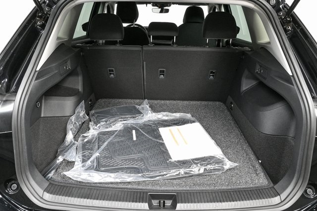 new 2025 Volkswagen Tiguan car, priced at $33,724