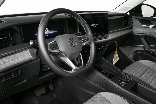 new 2025 Volkswagen Tiguan car, priced at $33,724