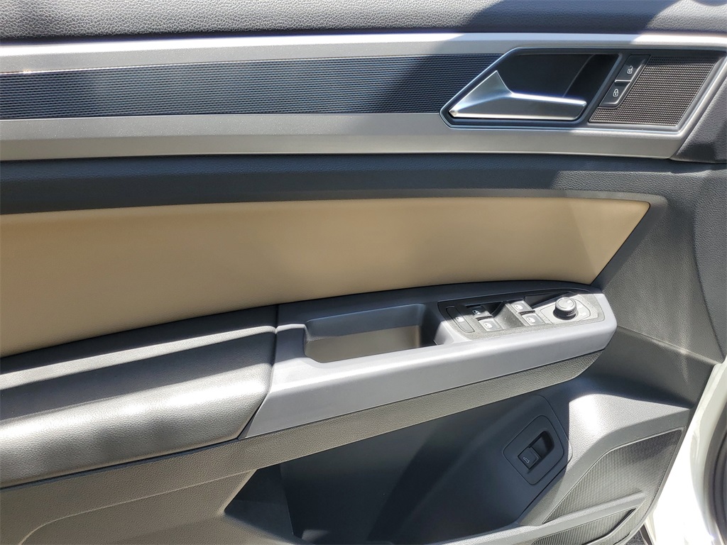 used 2020 Volkswagen Atlas Cross Sport car, priced at $23,995