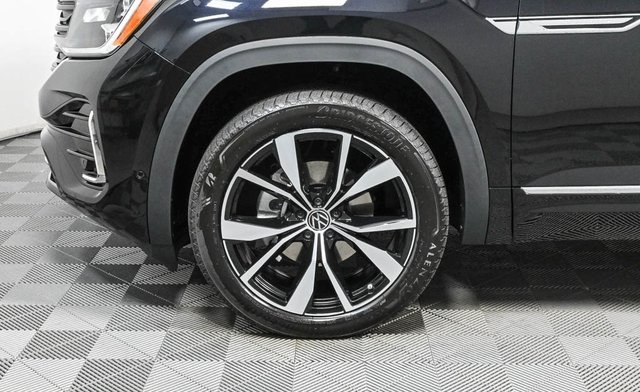 new 2025 Volkswagen Atlas Cross Sport car, priced at $53,851