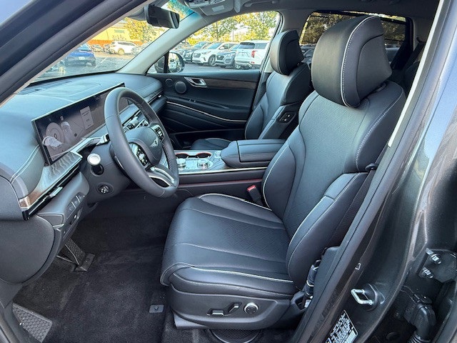 new 2025 Genesis GV80 car, priced at $77,270