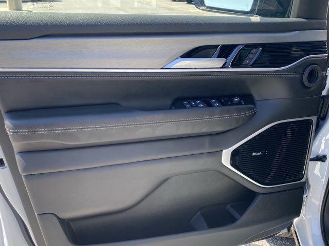 new 2025 Jeep Wagoneer L car, priced at $74,480