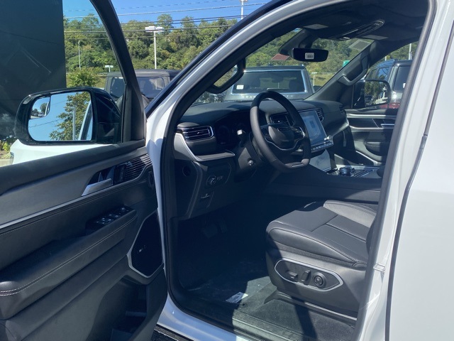 new 2025 Jeep Wagoneer L car, priced at $74,480