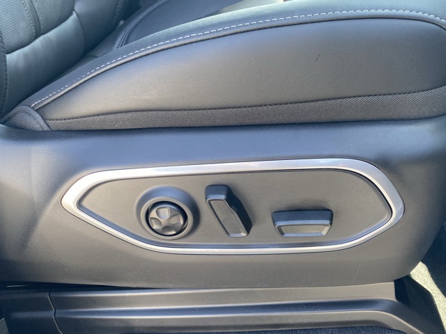 new 2025 Jeep Wagoneer L car, priced at $74,480