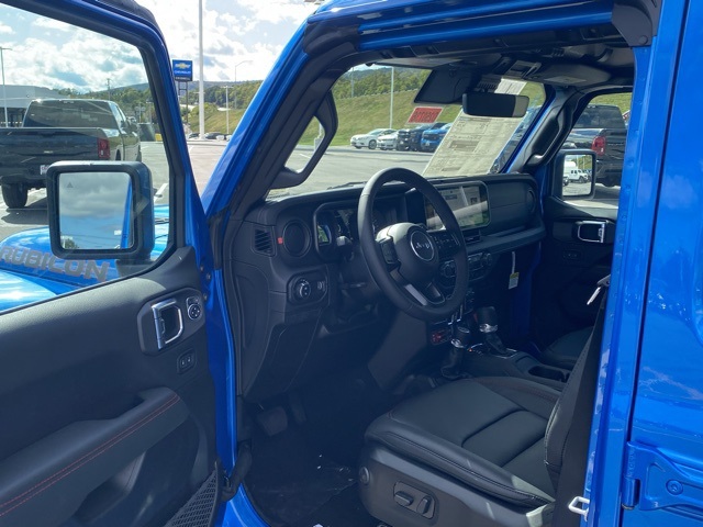 new 2025 Jeep Gladiator car, priced at $50,012