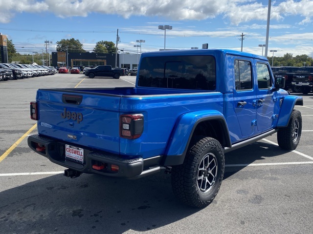 new 2025 Jeep Gladiator car, priced at $50,012
