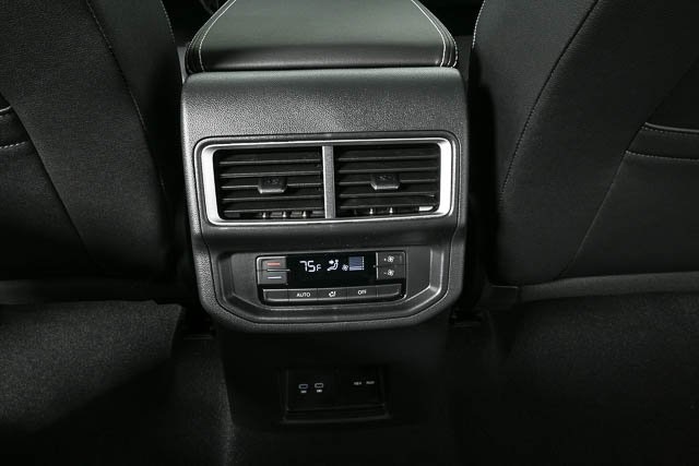 new 2025 Volkswagen Atlas car, priced at $44,337