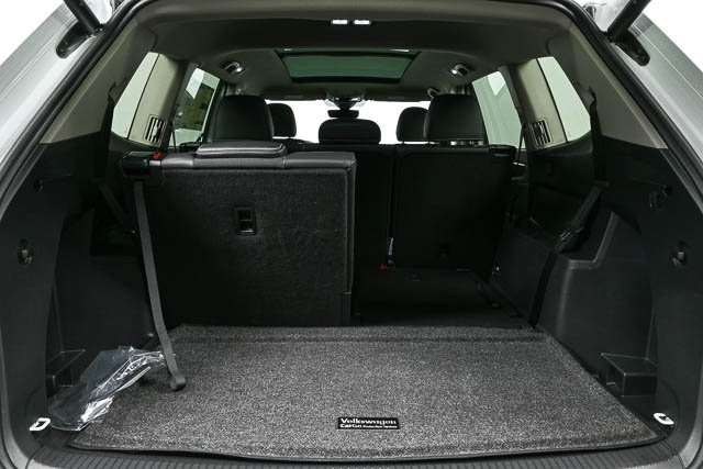 new 2025 Volkswagen Atlas car, priced at $44,337