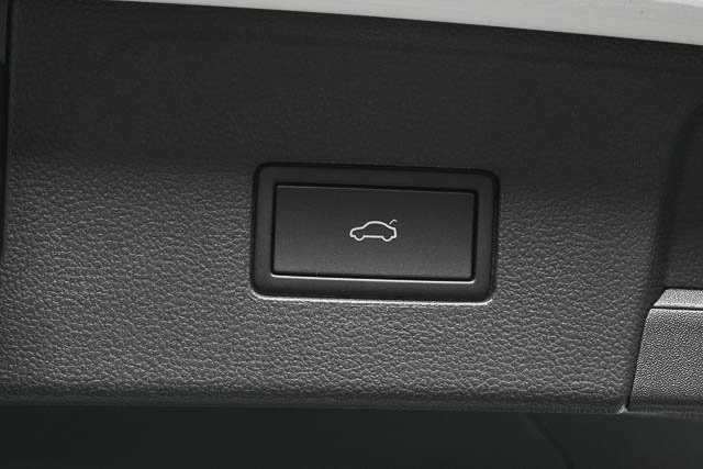 new 2025 Volkswagen Atlas car, priced at $44,337