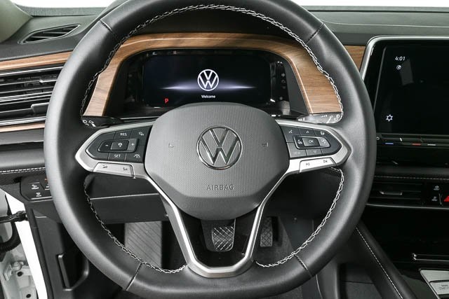 new 2025 Volkswagen Atlas car, priced at $44,337