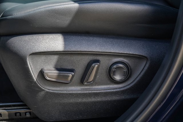 used 2023 Toyota Highlander car, priced at $36,588