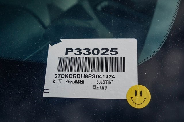 used 2023 Toyota Highlander car, priced at $36,588