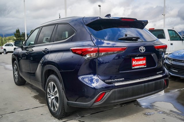 used 2023 Toyota Highlander car, priced at $36,588