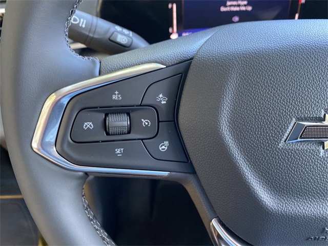 new 2025 Chevrolet Trax car, priced at $27,085