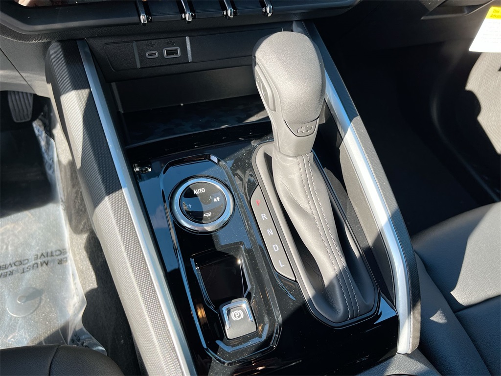 new 2025 Chevrolet Colorado car, priced at $37,147