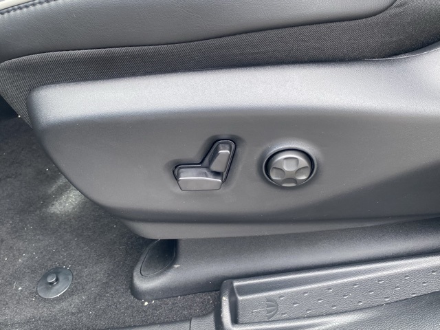 new 2025 Chrysler Pacifica car, priced at $44,294