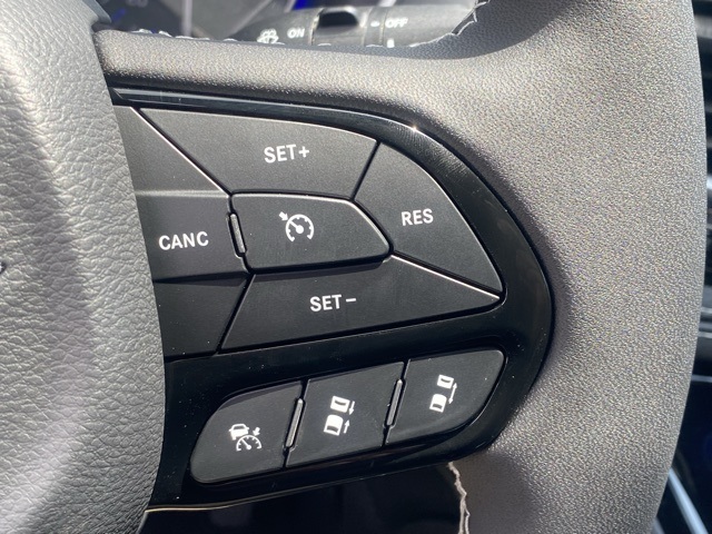 new 2025 Chrysler Pacifica car, priced at $44,294