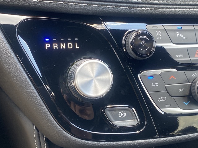 new 2025 Chrysler Pacifica car, priced at $44,294